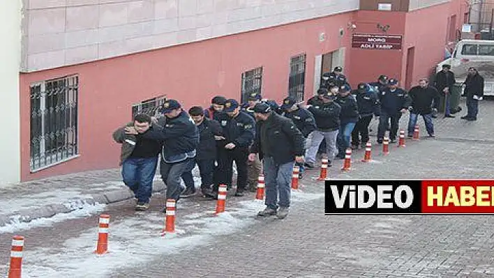 DAEŞ operasyonunda gözaltına alınan 11 kişi adliyeye sevk edildi