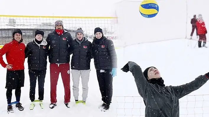 Kar Voleybolu Kadın Milli Takımı'nın hedefi Avrupa'da şampiyonluk