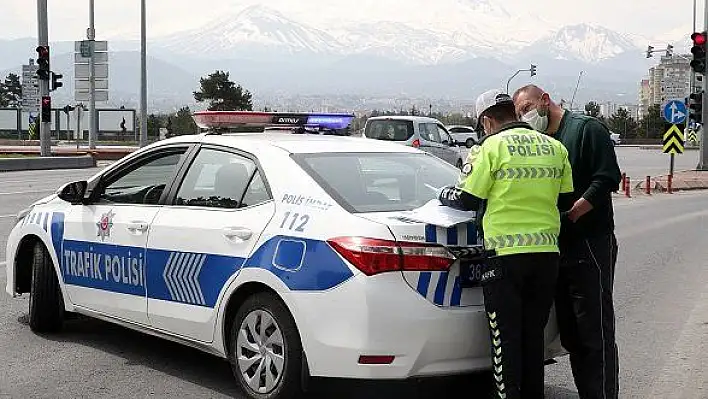 Kayseri'de sokağa çıkma kısıtlamasına uymayanlara ceza