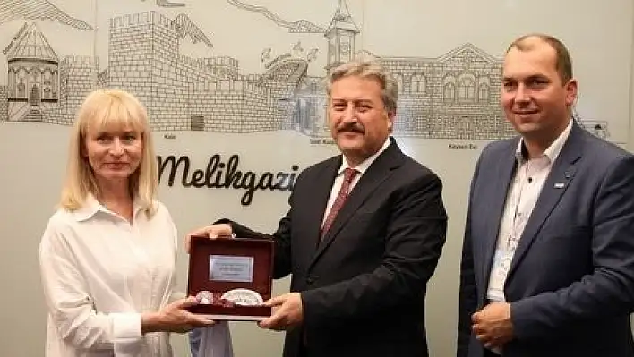 Yabancı eğitmenlerden Melikgazi'ye ziyaret