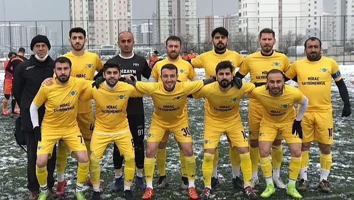 Erciyes Esen Makinapor 3 puanı 7 golle aldı