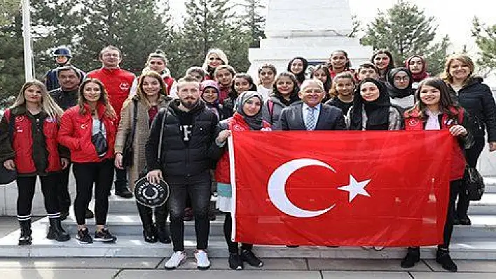 Büyükkılıç'Vatan Sağolsun diyecek kadar yüreği vatan ve bayrak sevgisiyle dolu şehit ailelerimizin'