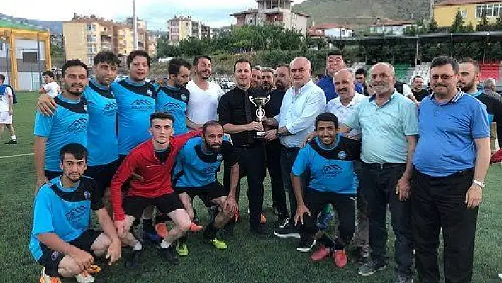 Yahyalı Kaymakamlığı Kurumlar Arası Futbol Turnuvası Sona Erdi