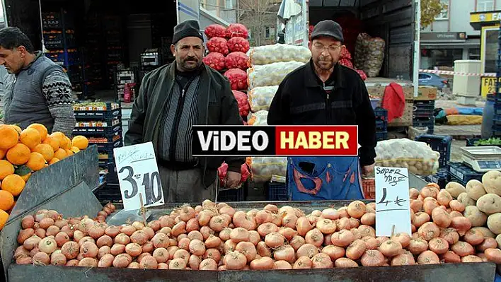 Masraflardan dolayı soğanın fiyatı arttı 