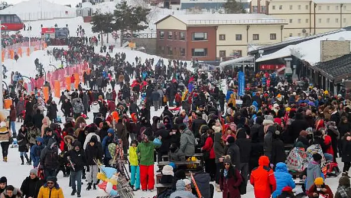 Erciyes'e hafta sonu 100 bin ziyaretçi