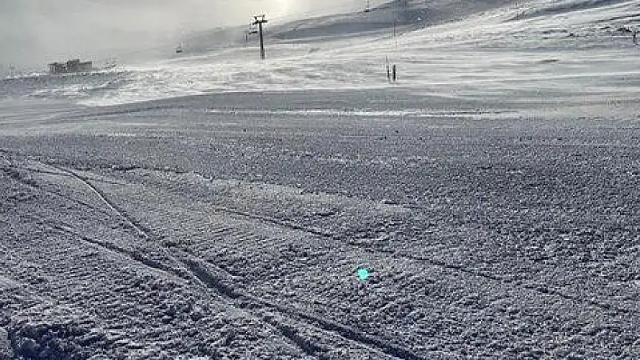 Erciyes'teki pistlerde kar kalınlığı 125 santimetre ölçüldü