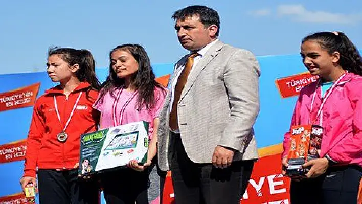 En hızlı atletler Kayseri'de belirlendi  