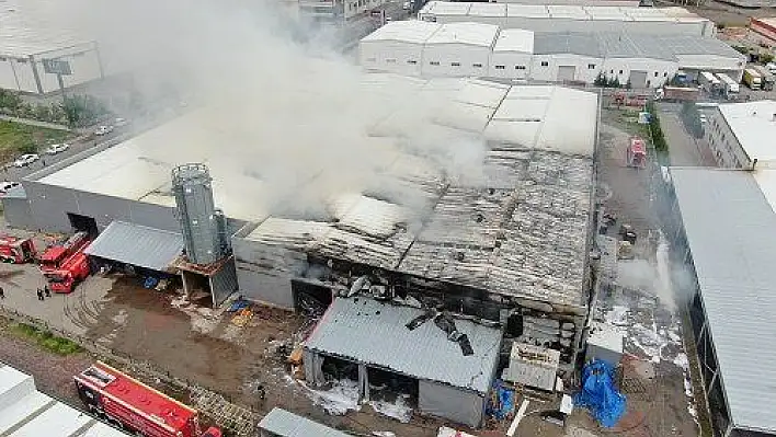 Kayseri'deki fabrika yangını 62 personelle söndürüldü