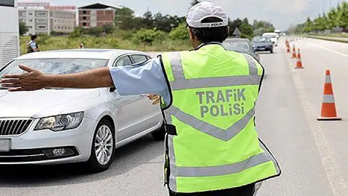 Kayseri'deki denetimlerde 57 bin araçtan bin 49'u trafikten men edildi