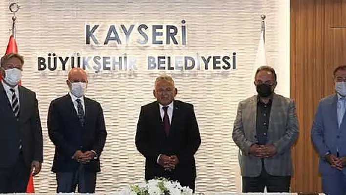 Büyükkılıç: '17 Belediye başkanımız maaşını AFAD'a bağışladı'