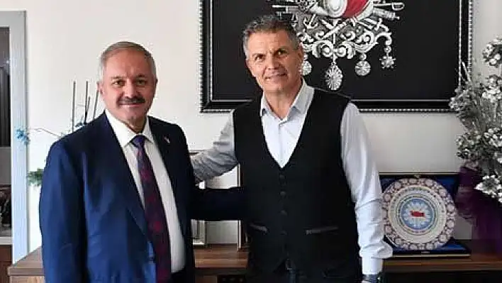 Nursaçan: 'Birlik ve beraberlik varsa başarı gelir'