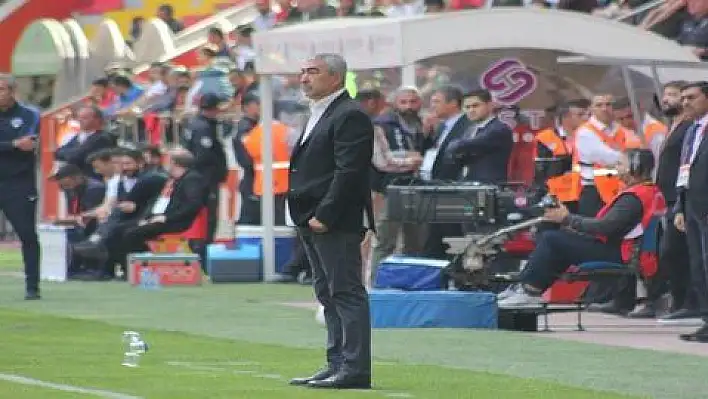 Samet Aybaba puanla başladı