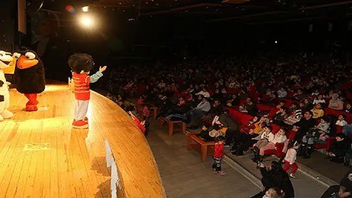 Büyükşehir'de çocuklar için 2 oyun 