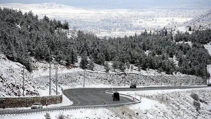 Erciyes yolunda kartpostallık görüntüler 