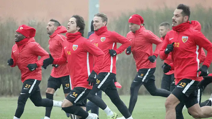 KAYSERİSPOR ZOR VİRAJDA