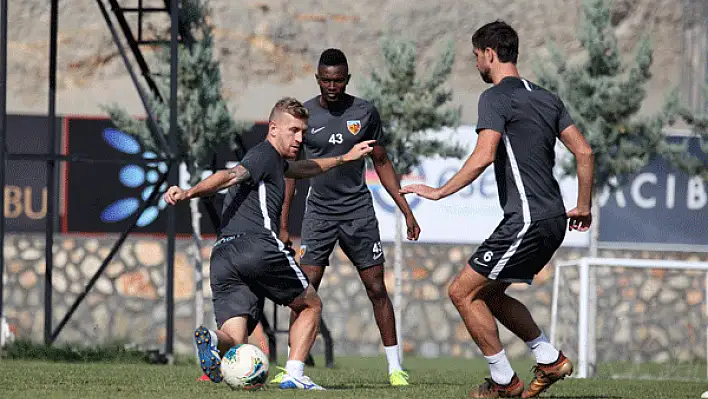 KAYSERİSPOR'DA SORUN EKSİKLER