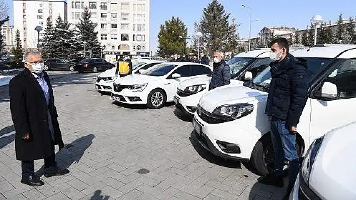 Doktor Başkandan filyasyon ve aşılamaya 24 yeni araç