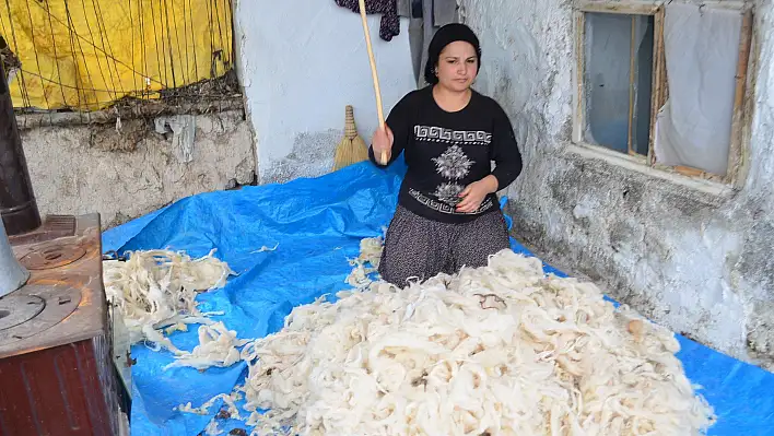 Köylerde kış hazırlığı erken başladı