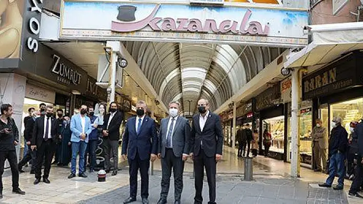 Kazancılar Çarşısı'nda yenileme çalışmaları sürüyor