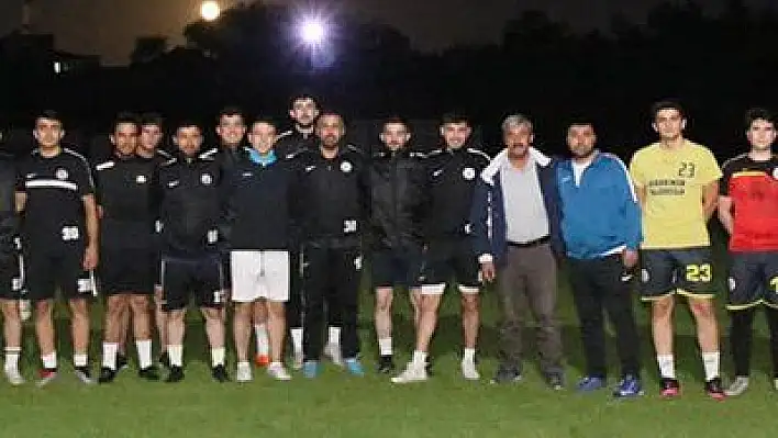 Hacılar Erciyesspor yeni stadında ilk antrenmanını yaptı