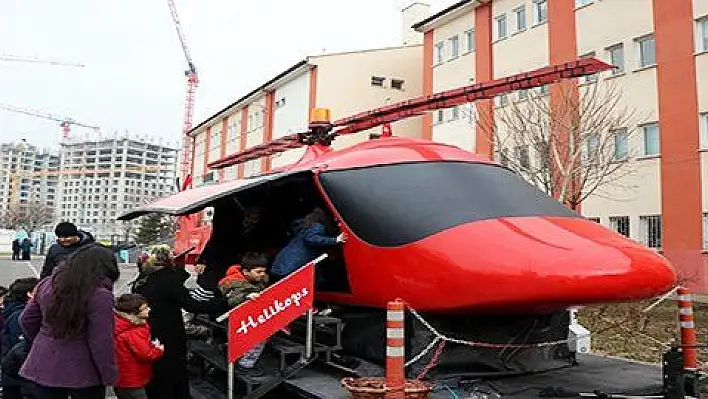 Öğrenciler için gerçeğini aratmayan helikopter tasarladı  - Bu da 'Helikops'