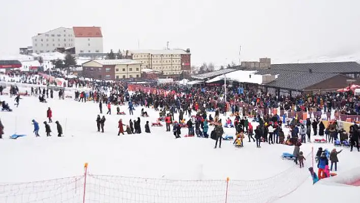 Erciyes'te sömestir yoğunluğu sürüyor