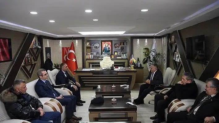 Başkan Büyükkılıç Sarız'da muhtarlarla buluştu