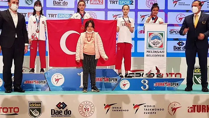 Kayseri'li taekwondocular 9 madalya ile döndü