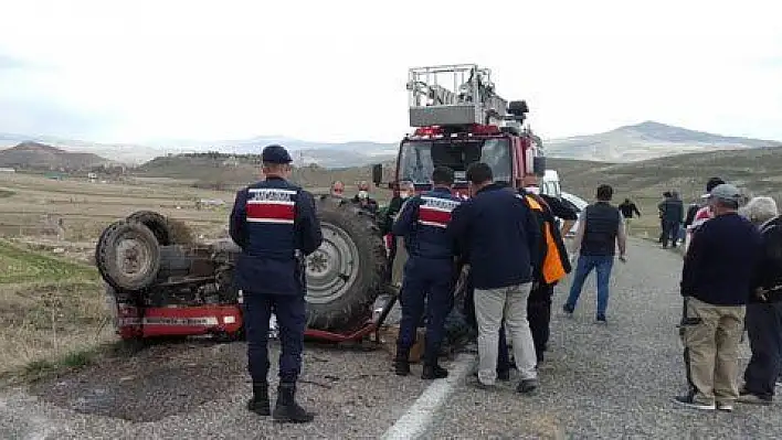 Devrilen traktörün altında kalarak öldü