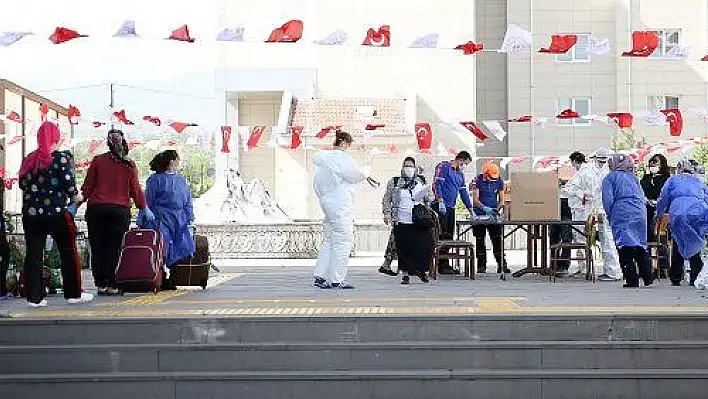 Almanya'dan gelen 155 kişi karantina sonrası evlerine gönderildi