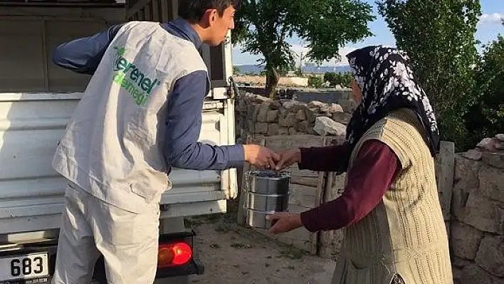 Verenel Derneği'nin Tomarza'da yardımı sürüyor