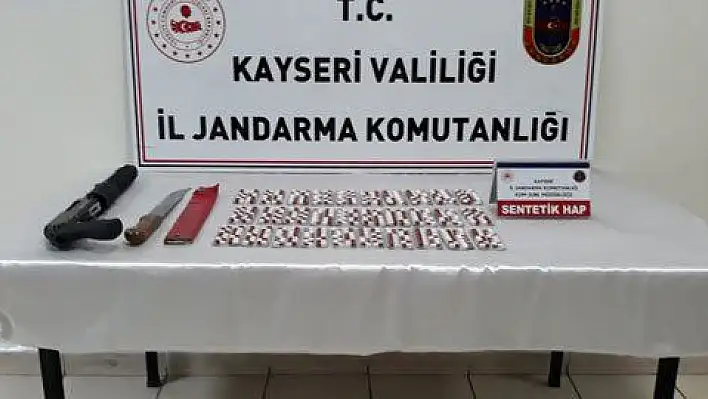 Zehir taciri 5 tüfek, 2 tabanca ile yakalandı