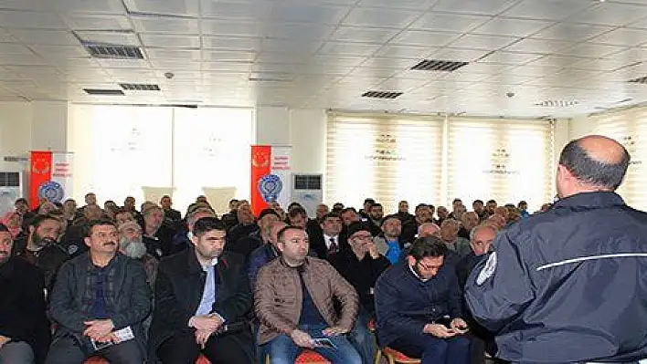 Mahallelerde huzur toplantıları yapılıyor 