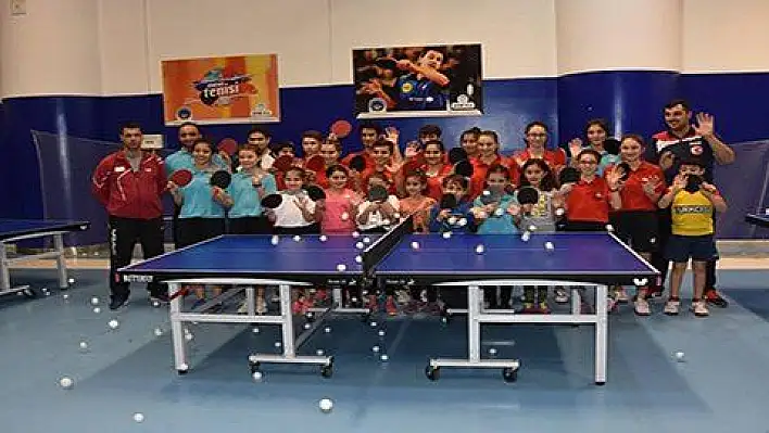 'Soğuk Zamanlarda Sıcak Salonlarımızda Spora' projesi başladı 