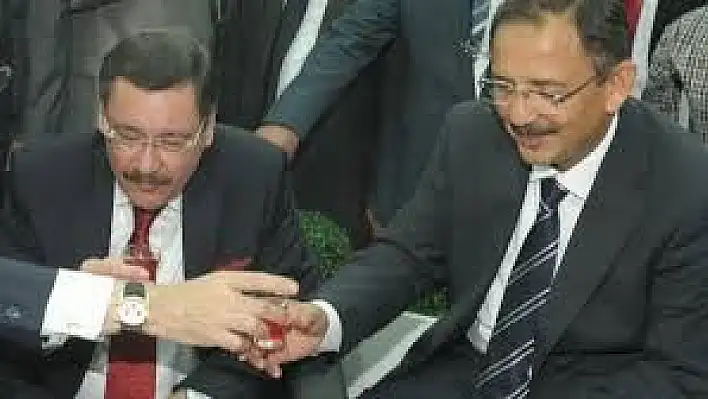 Özhaseki kardeşimdir