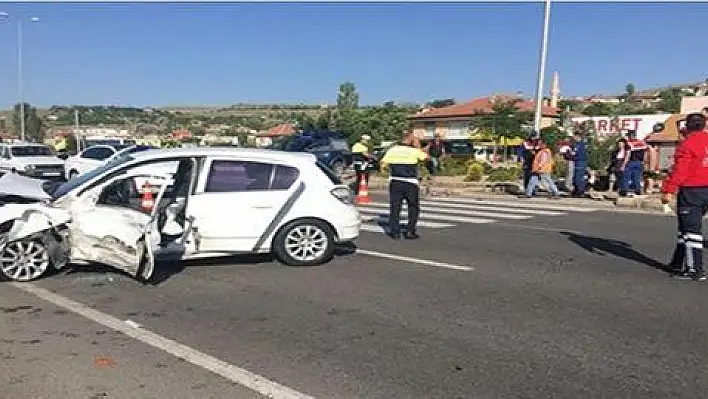 Turist Kafilesi kaza yaptı: 9 yaralı