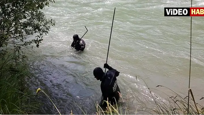 Profesyonel ekipler aramaya devam ediyor