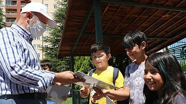 Çolakbayrakdar, çocukların isteklerini geri çevirmiyor