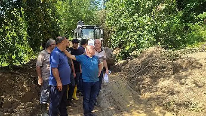 İsmail Tamer sel bölgesinde incelemelerde bulundu