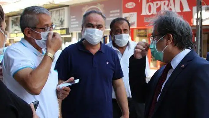 İl Sağlık Müdürü Benli ve İl Tarım ve Orman Müdürü Şahin'den Maske Denetimi