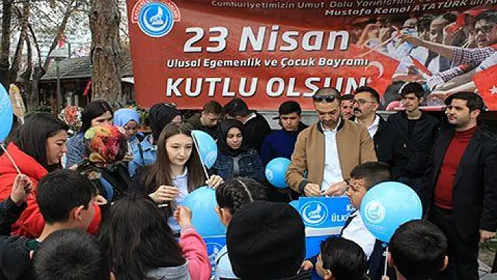 ÜLKÜ OCAKLARI'NDAN 23 NİSAN ETKİNLİĞİ