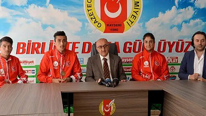 Milli sporcuların ödül yönetmeliği talebi