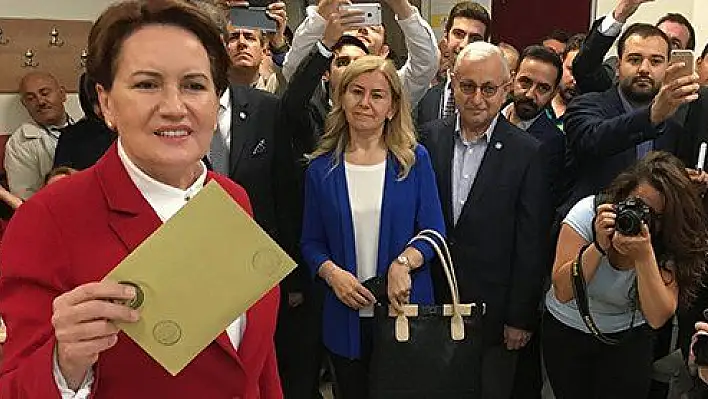 Akşener, oyunu Beylerbeyi'nde kullandı