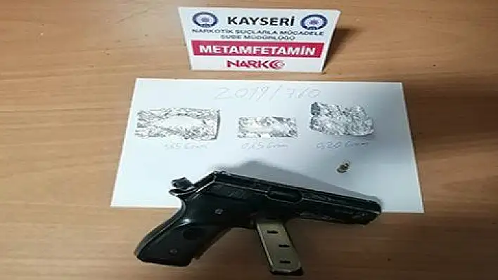 Polis uyuşturucu tacirlerine göz açtırmıyor 