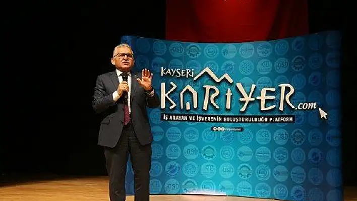 Kariyer Merkezi 2 bin 77 kişiye istihdam sağladı