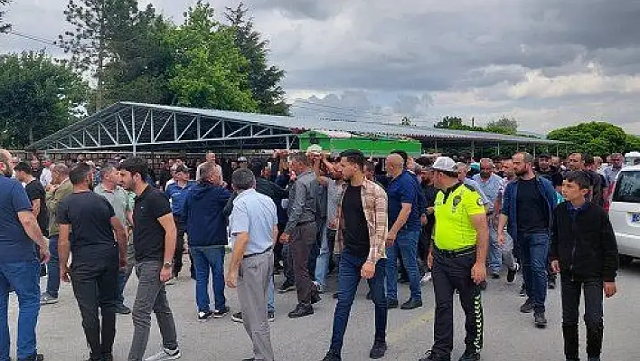 Futbolcu Hasan 'ın annesi toprağa verildi