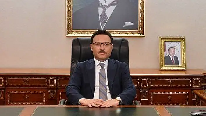 Vali Çiçek: 'Basın, demokrasinin yerleşip güçlenmesine önemli katkılar sunmaktadır'