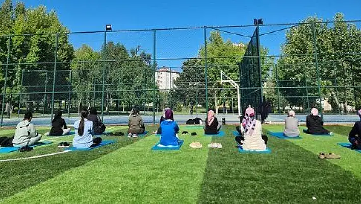 Melikgazi sağlıklı yaşam için güne sporla başlıyor