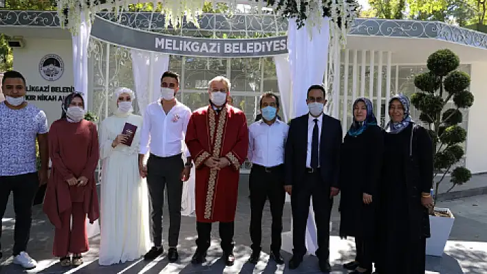 Melikgazi'de nikahlar artık açık havada yapılacak