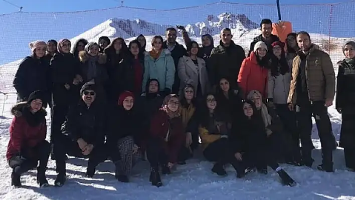 Erciyes Kamp Eğitim Merkezi Gençleri ağırlıyor